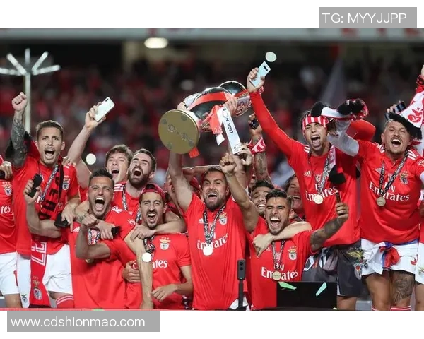 意甲激战本菲卡险胜尤文图斯四比三转会传闻引发热议