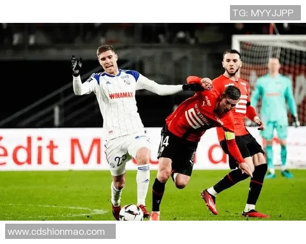 意甲激战巴黎圣日耳曼点球大战逆转曼城全场沸腾瞬间回顾与分析