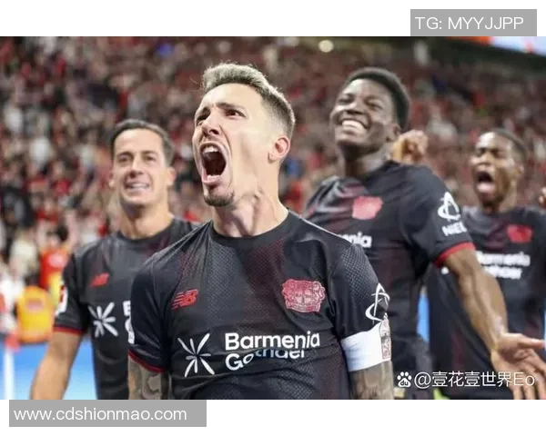 德甲精彩对决巴黎圣日耳曼4-0横扫那不勒斯赛后点评引发热议 德甲精彩对决巴黎圣日耳曼4-0横扫那不勒斯赛后点评引发热议