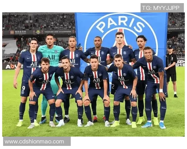 巴黎圣日耳曼强势击败多特蒙德晋级足总杯引发全场热议