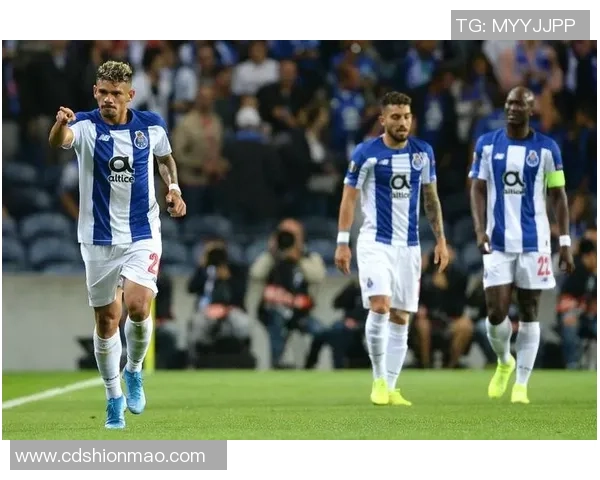 国王杯激战热刺与本菲卡平局红牌事件引发全场热议与转会传闻 国王杯激战热刺与本菲卡平局红牌事件引发全场热议与转会传闻