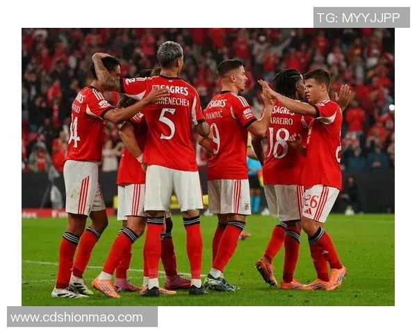 英超激情对决巴萨与利物浦1比1平局精彩瞬间回顾