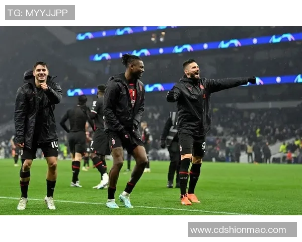 中超热刺与AC米兰激战成平局战术分析引发全场热议 中超热刺与AC米兰激战成平局战术分析引发全场热议