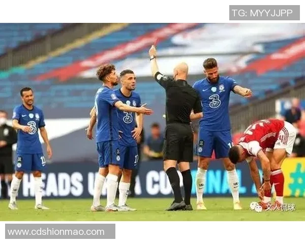 足总杯精彩对决：多特蒙德与切尔西激战成平局引发全场热议