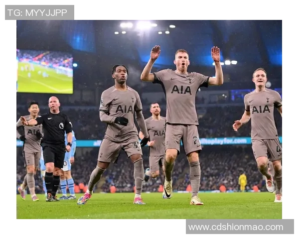 英超激战曼城险胜热刺乌龙球引发争议判罚引爆全场气氛