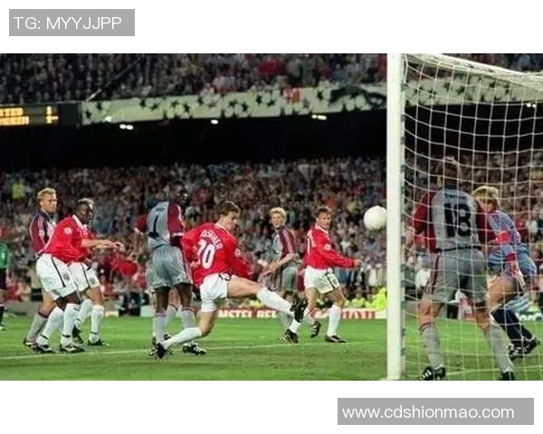 中超激战曼联逆转拜仁绝杀时刻引发全场狂欢战术分析揭秘 中超激战曼联逆转拜仁绝杀时刻引发全场狂欢战术分析揭秘