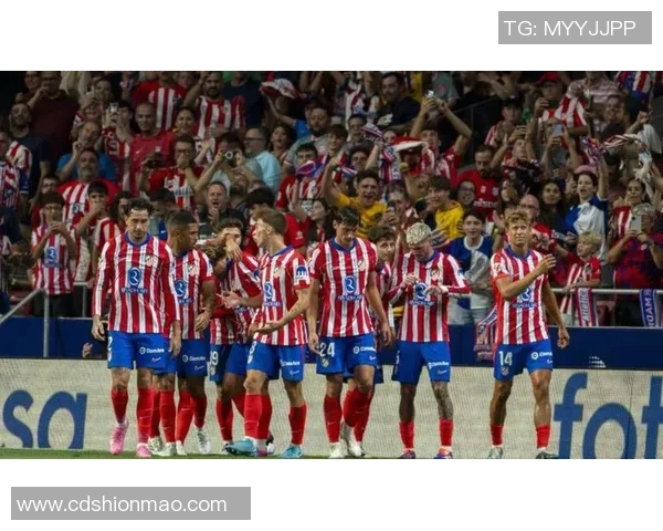 意甲赛场巴萨强势3-0战胜里昂点球大战瞬间点燃全场激情 意甲赛场巴萨强势3-0战胜里昂点球大战瞬间点燃全场激情