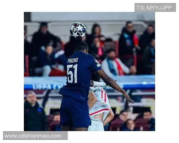 意甲激战：多特蒙德逆转尤文图斯红牌事件引发全场热议与转会传闻