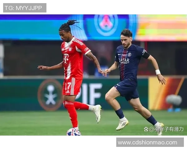 英超激战巴黎圣日耳曼逆转拜仁引发争议判罚全场沸腾 英超激战巴黎圣日耳曼逆转拜仁引发争议判罚全场沸腾