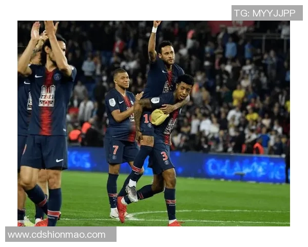 西甲激战巴黎圣日耳曼大胜多特蒙德逆转瞬间点燃全场热情与转会传闻