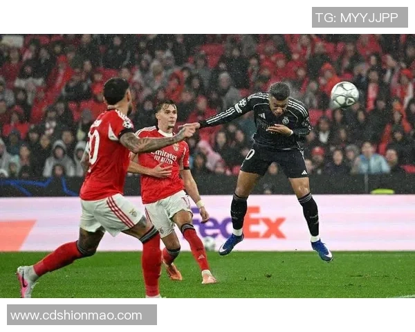 中超激战本菲卡逆转多特蒙德乌龙球引爆全场十大精彩进球回顾