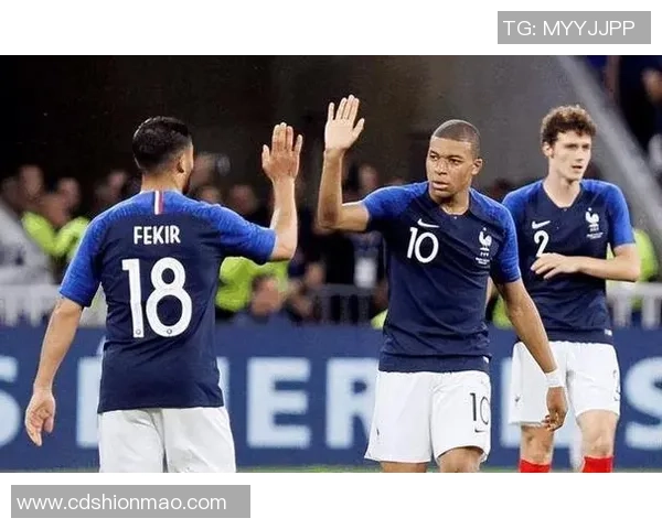 世界杯精彩对决巴萨逆转AC米兰全场沸腾战术解析与精彩瞬间回顾